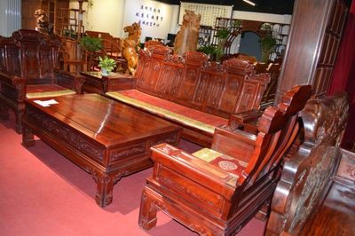 源明清紅木 探究紅木家具的藝術(shù)特點(diǎn)與傳承